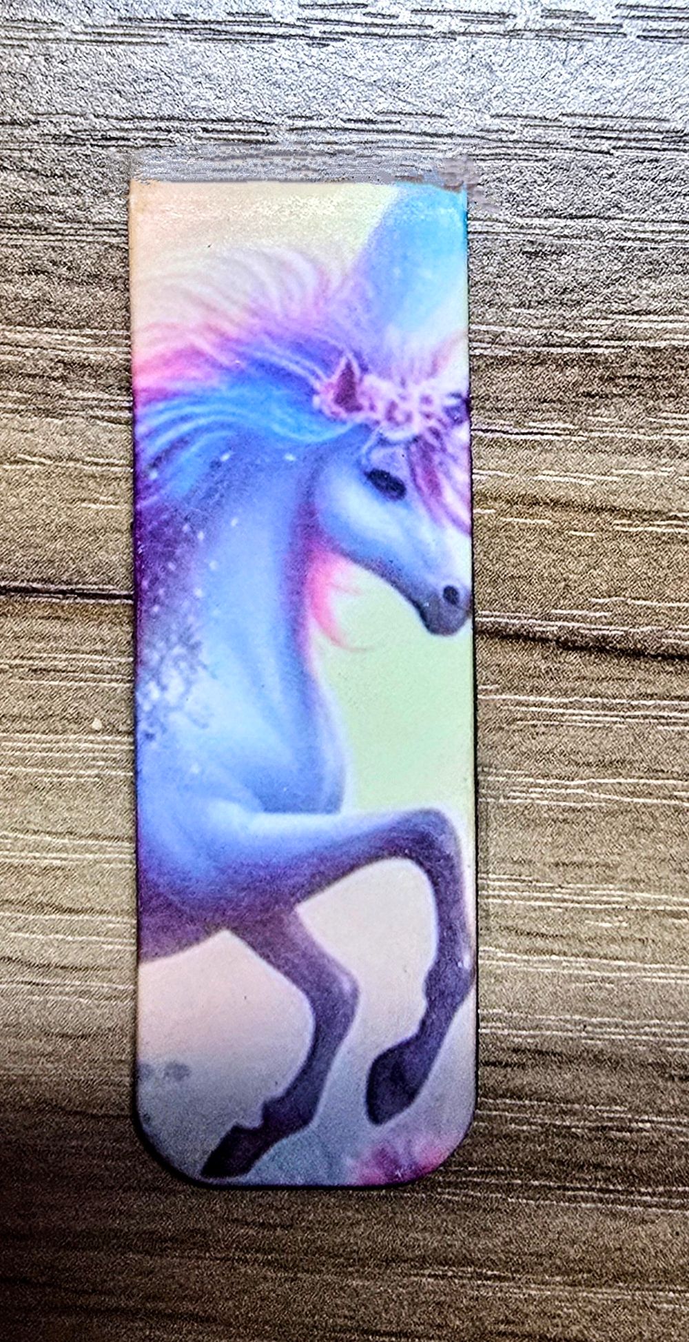 Magnetic bookmark 